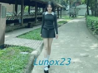 Lunox23